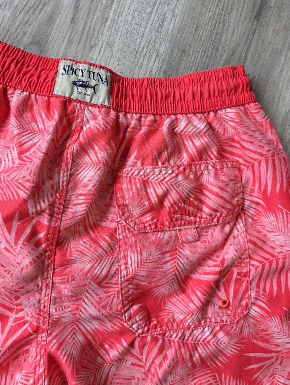 Spicy Tuna Men’s Small Pink Palm Leaf Swim Trunks 6” Inseam Lined Beach Shorts